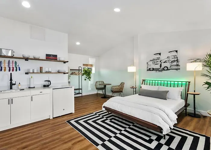 Pohakulua Suite.nui